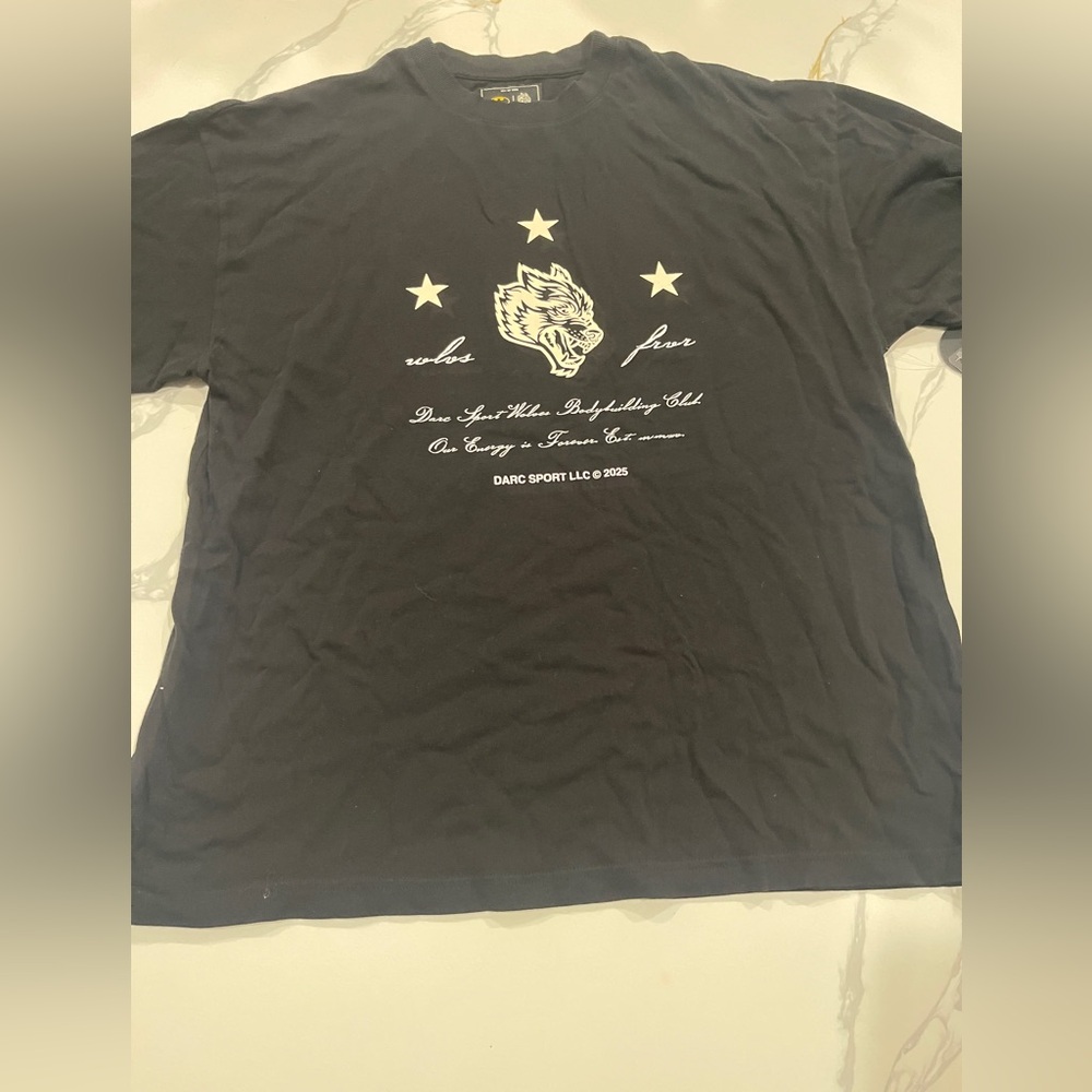 Darc Sport She is a stat premium tee XL